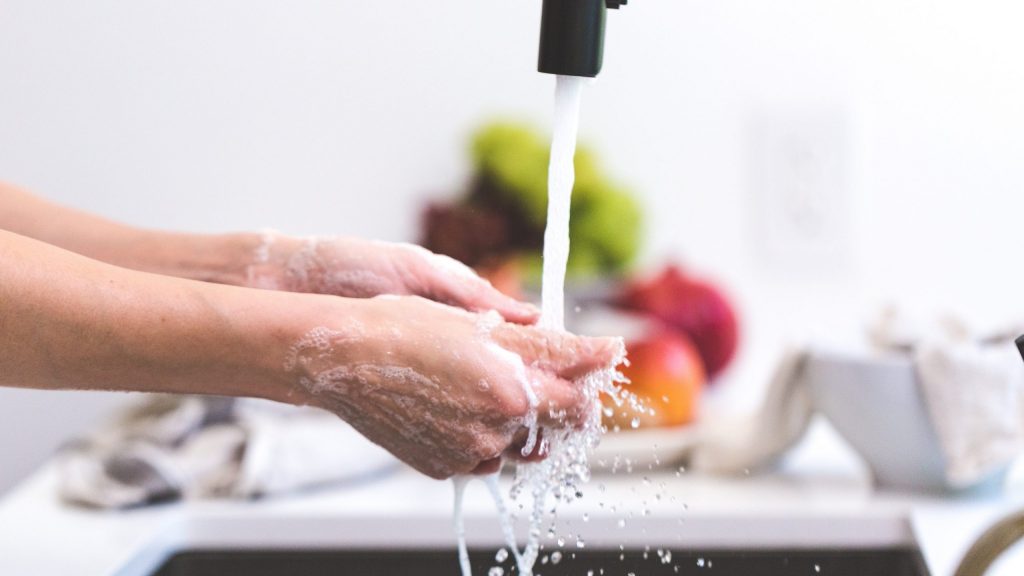 cooking-hands-handwashing-health-545013
